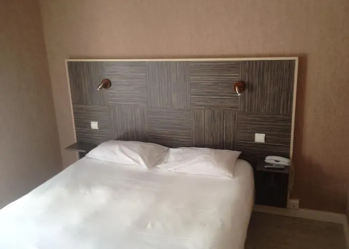 Hotel Du Commerce 2*